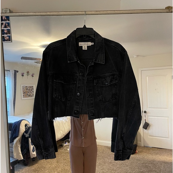 H&M Cropped Black Denim Jacket - Picture 4 of 6